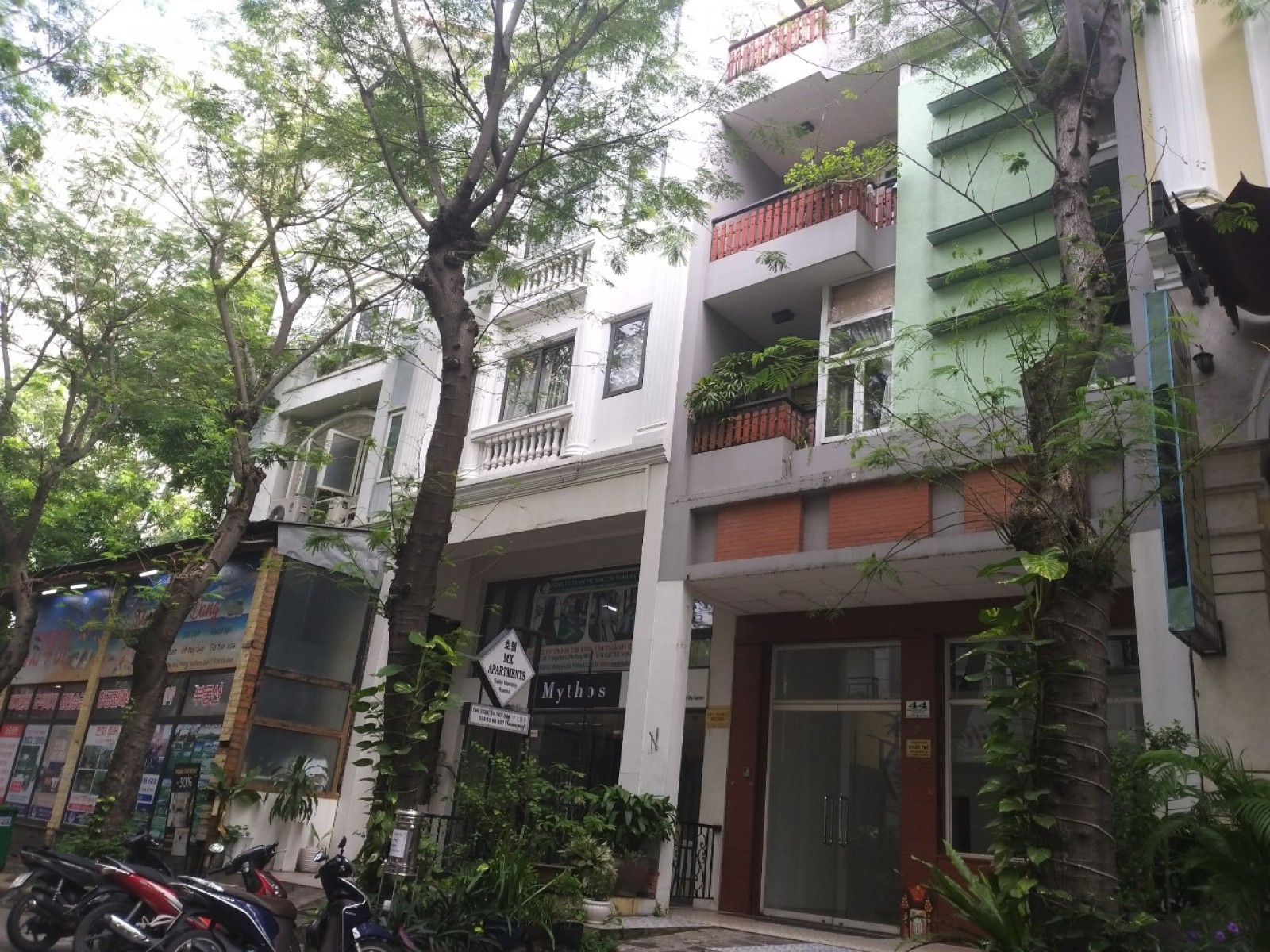 Cho thuê nhà phố Phú Mỹ Hưng, P. Tân Phong, quận 7.DT: 6x18,5m. Gía 67 triệu/tháng. LH: 0946972730 Tân.