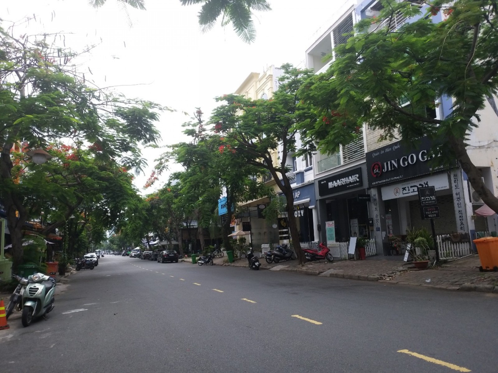 Cho thuê nhà phố Hưng Phước Phú Mỹ Hưng, quận 7. DT: 6x18,5m. giá 52 triệu/tháng. LH: 0946972730 Tân.