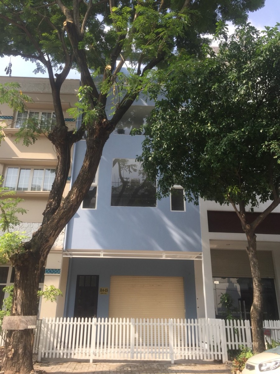 Bán nguyên căn nhà phố 5 lầu với 4PN lớn khu Hưng Gia 1, Phú Mỹ Hưng   