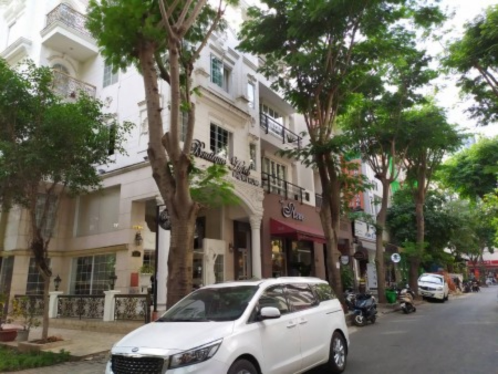Bán căn nhà phố GÓC CÔNG VIÊN khu Hưng Gia-Hưng Phước, Phú Mỹ Hưng, Q7. LH: 0946972730 Tân.