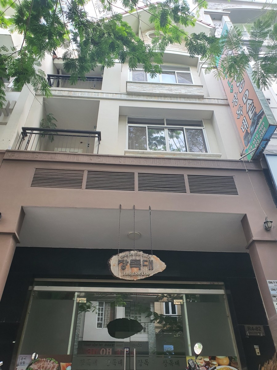 Cho thuê Mặt Bằng Hưng Gia, Phú mỹ Hưng, Quận 7, DT: 6x18,5m. giá 1.000$/tháng.