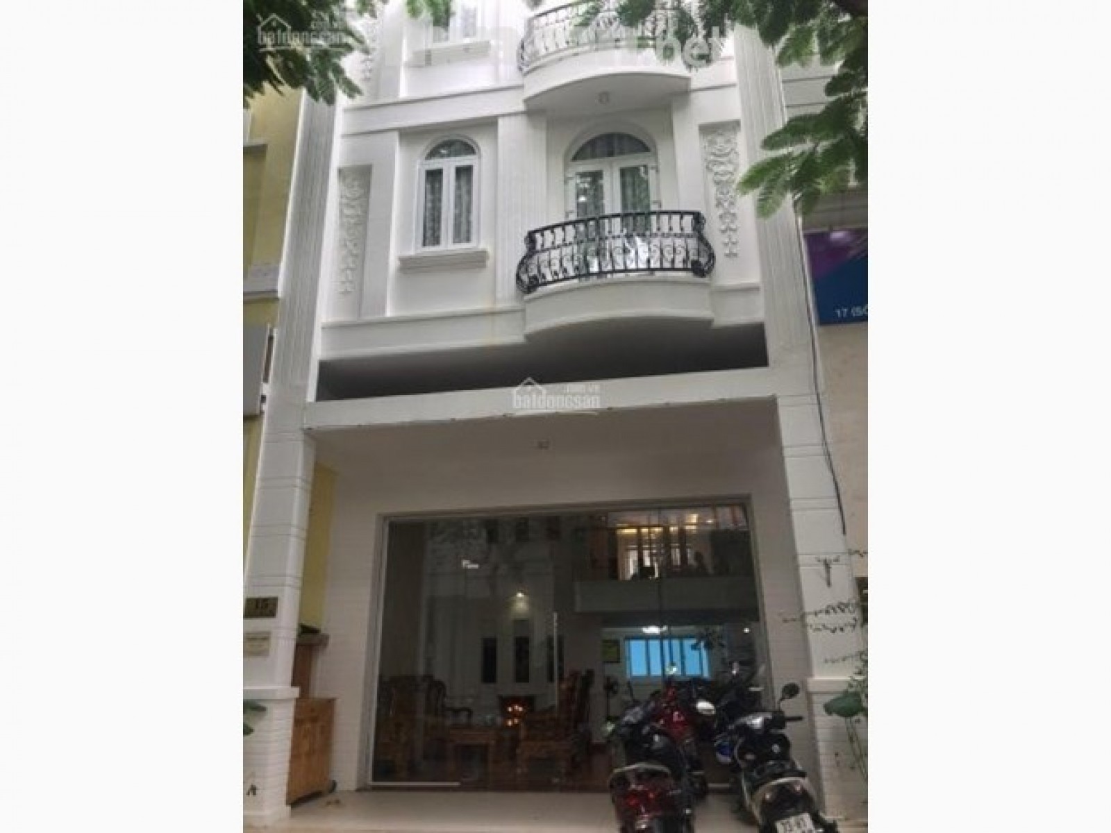 Cho thuê mặt bằng trệt lửng khu nhà phố làm văn phòng tại Phú Mỹ Hưng, Q7.
