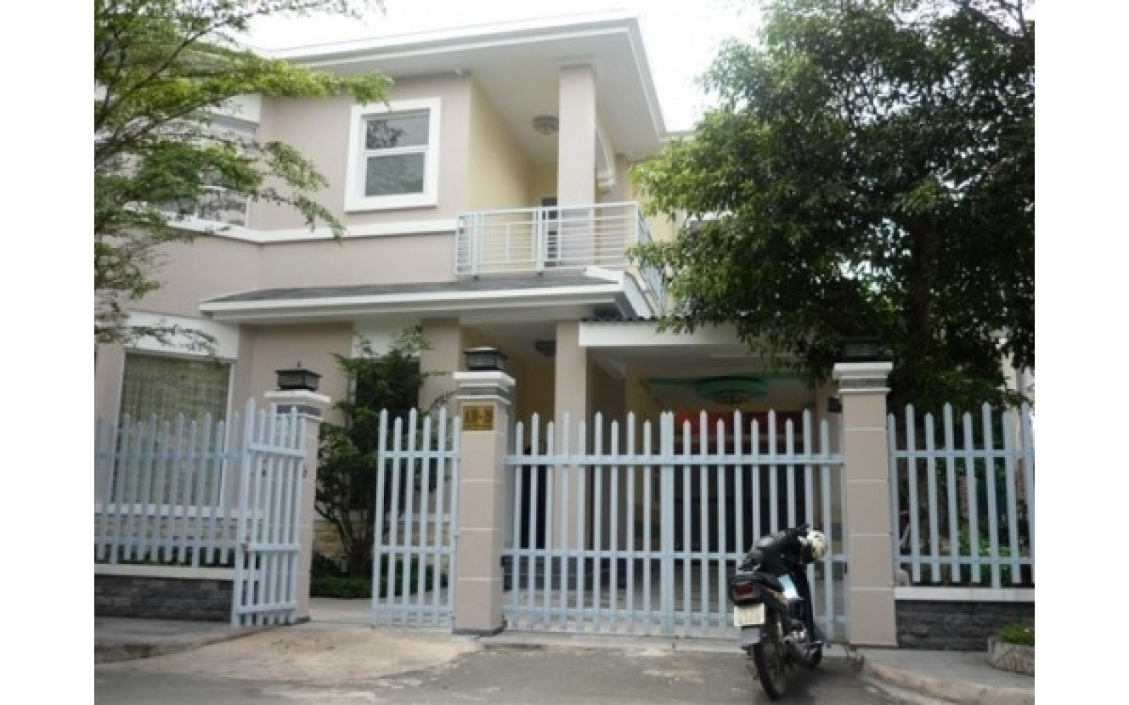 Bán Biệt thự liên kế Hưng Thái, đường Bùi Bằng Đoàn, Quận 7 chỉ 29 tỷ bao sổ - 7363