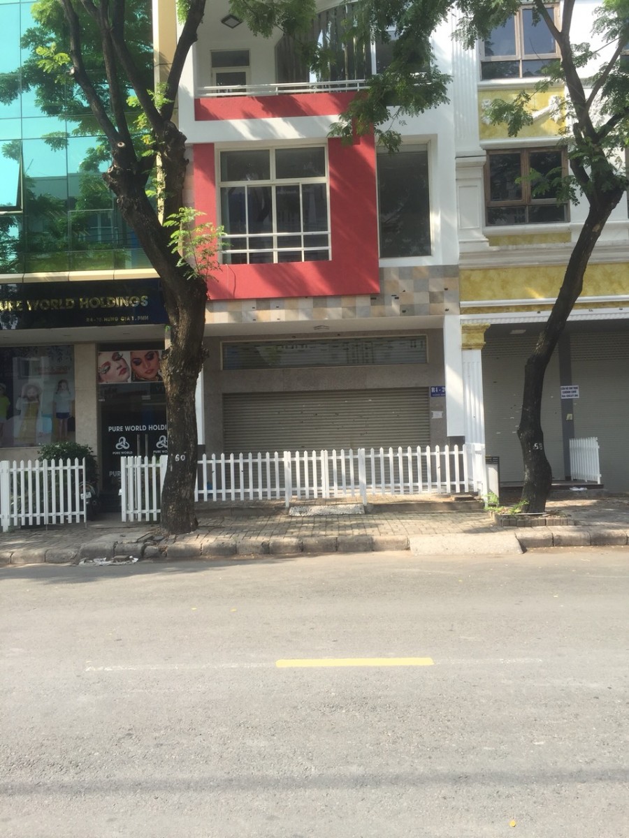Bán nguyên căn nhà phố 5 lầu với 4PN lớn khu Hưng Gia 1, Phú Mỹ Hưng