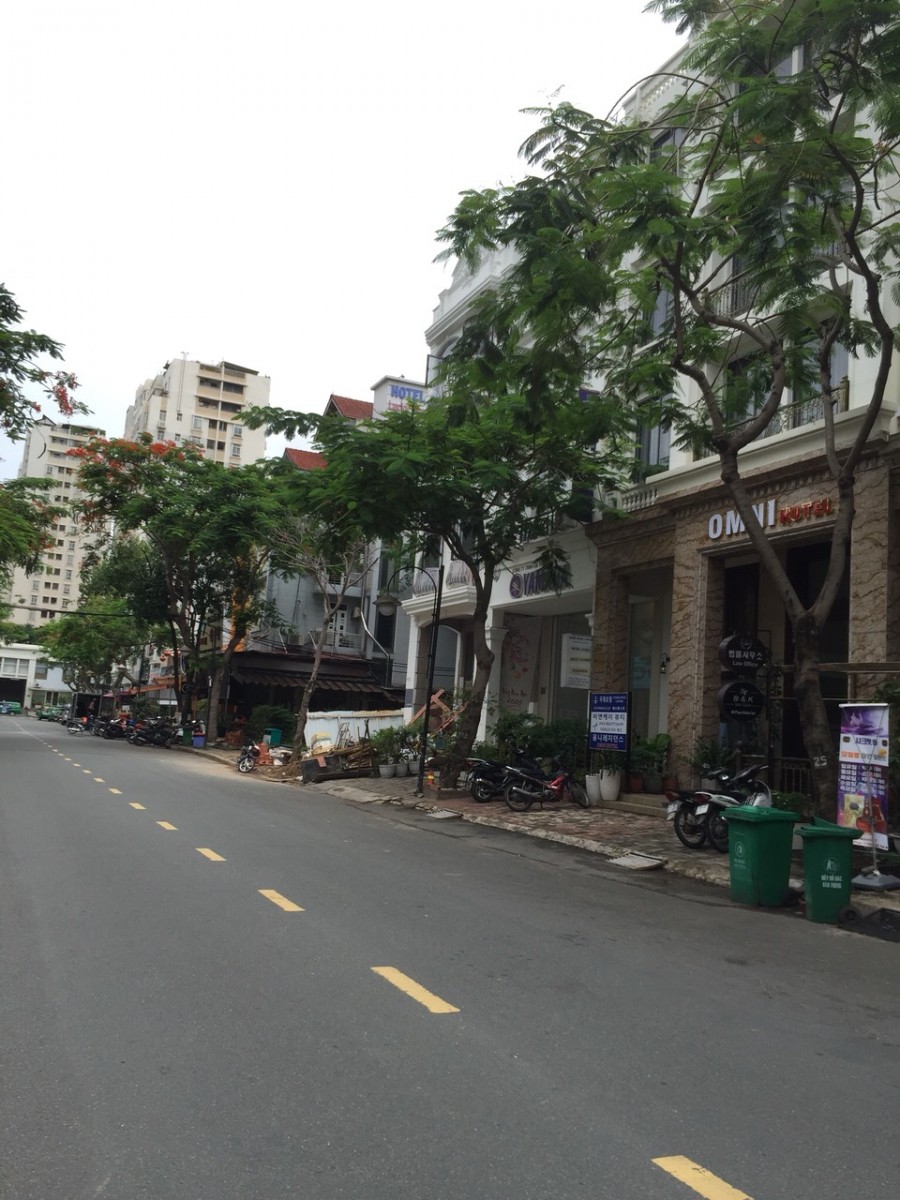 Bán nhà phố tự xây gần công viên thuộc khu phố Hưng Phước, Phú Mỹ Hưng - 7877