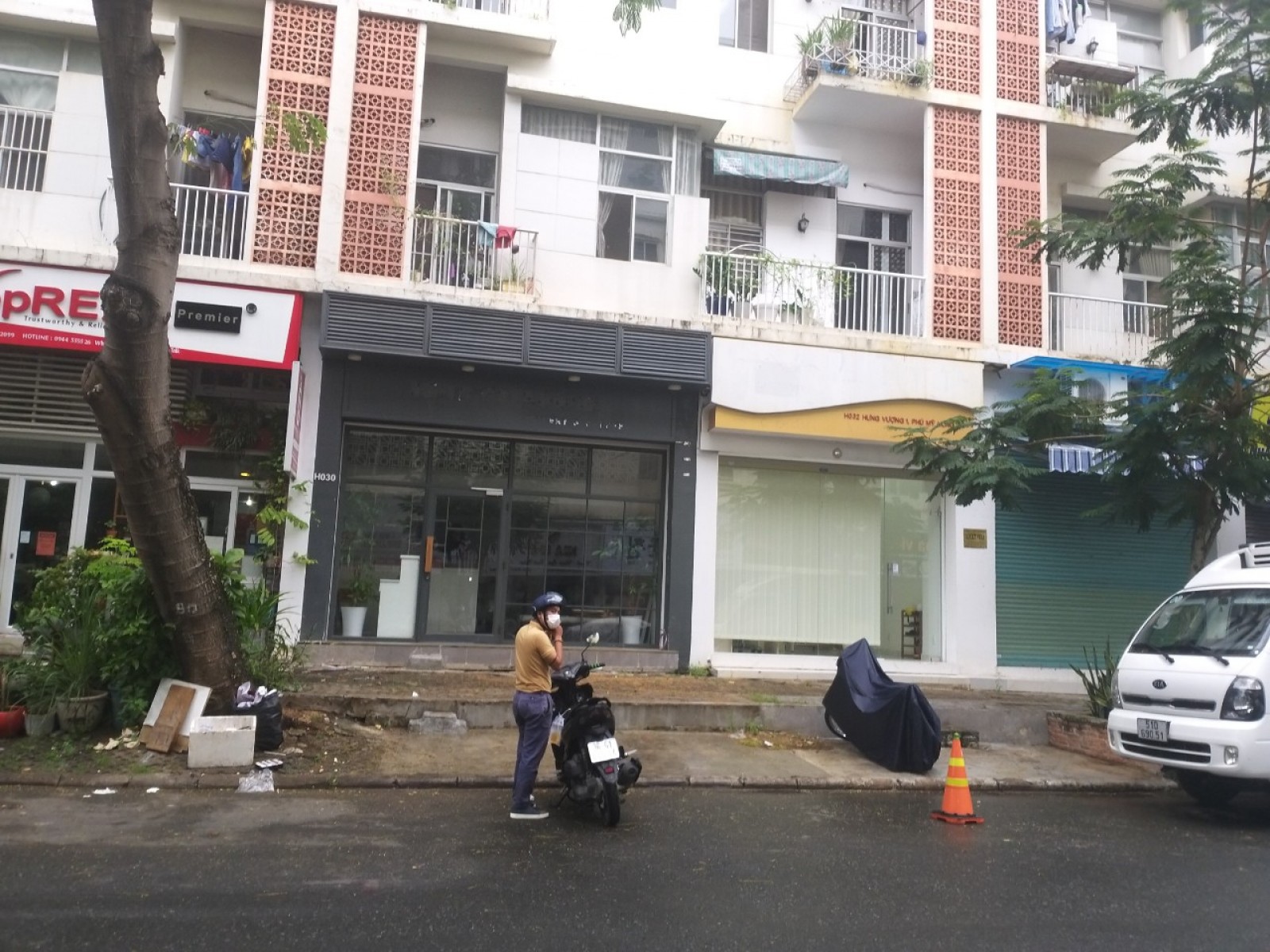 Một căn duy nhất shop Hưng Vương, Phú Mỹ Hưng, Q7, giá chỉ 28 triệu/tháng - 7966