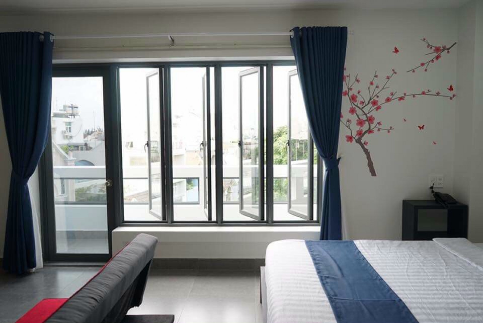 Căn góc công viên dt 8x18,5m với 16 phòng ở Phú Mỹ Hưng giá để đầu tư - 8016