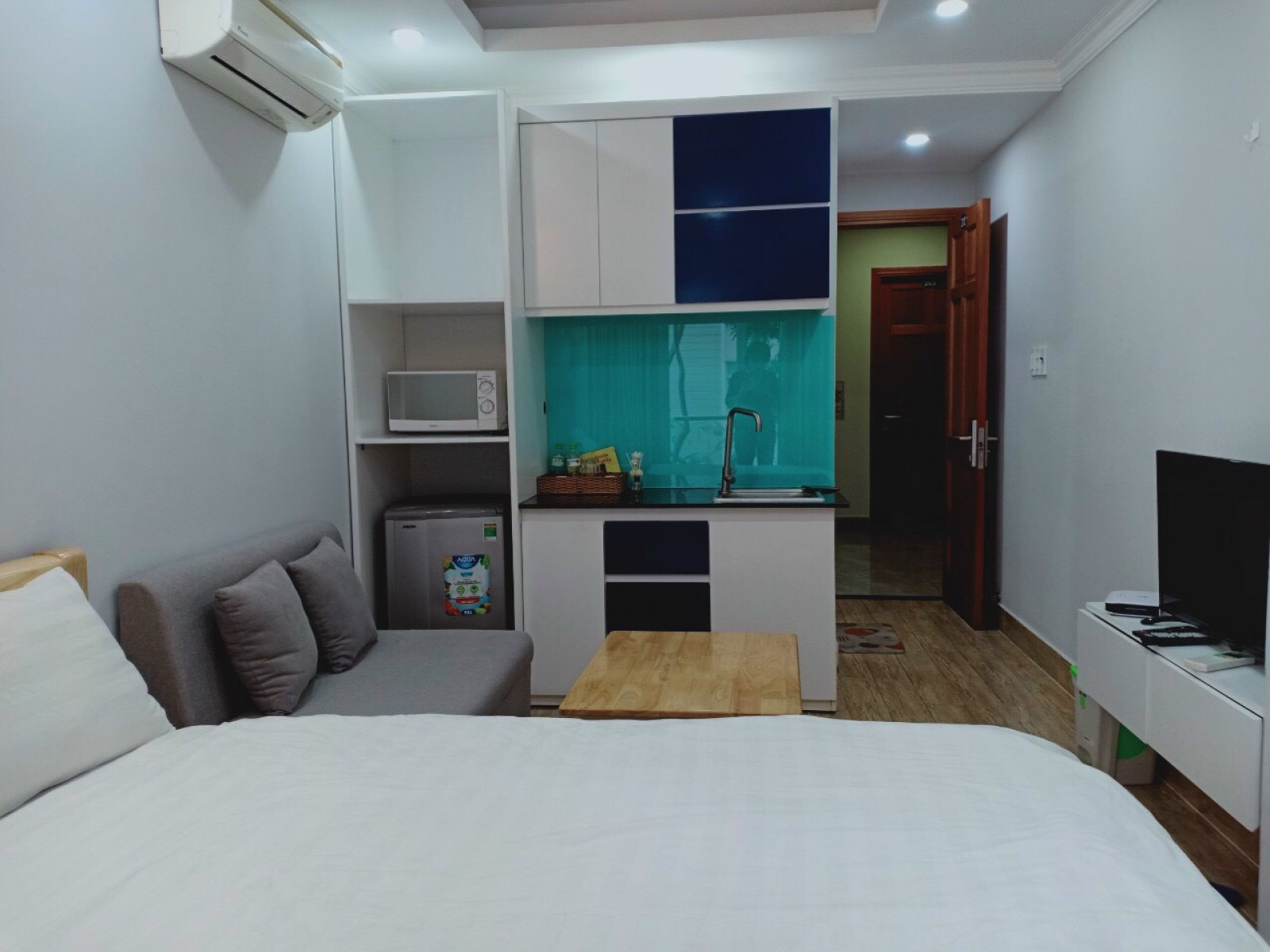 Tìm khách đầu tư CHDV góc 2 mặt tiền đường lớn Phú Mỹ Hưng giá tốt - 8022