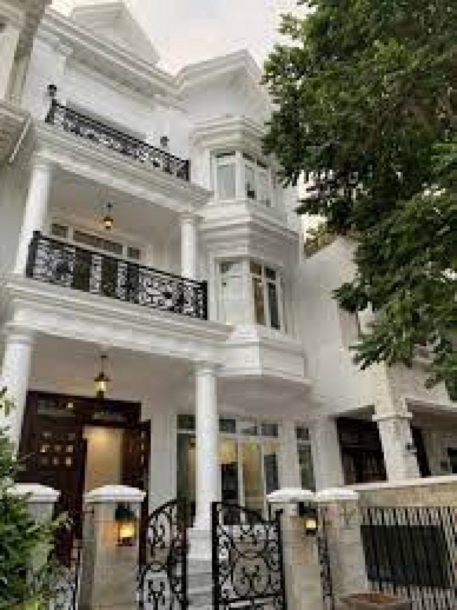 Cho thuê biệt thự Nam Đô Phú Mỹ Hưng, đường nội khu, full nội thất, giá 1950$/tháng.