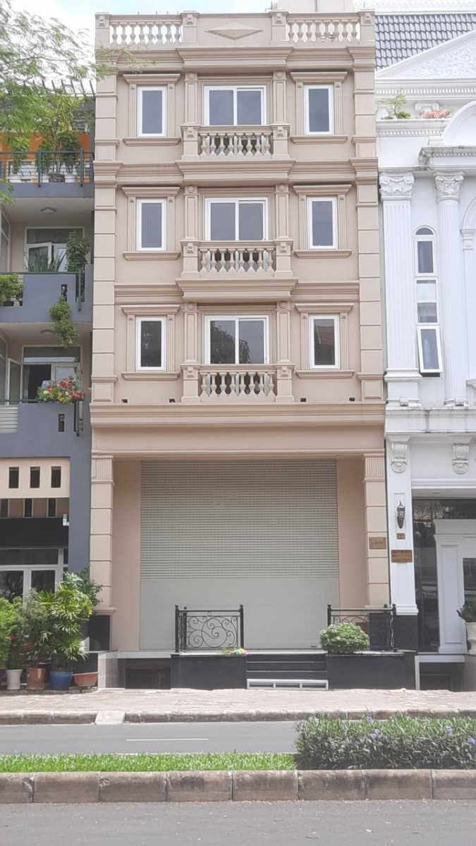 Duy nhất căn nhà 5 lầu mặt tiền đường Hà Huy Tập, Phú Mỹ Hưng giá tốt