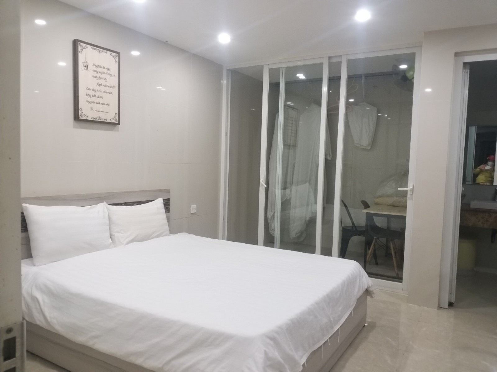 Cho thuê Phòng căn hộ dịch vụ kết hợp ở làm văn phòng tại khu Phú Mỹ Hưng.