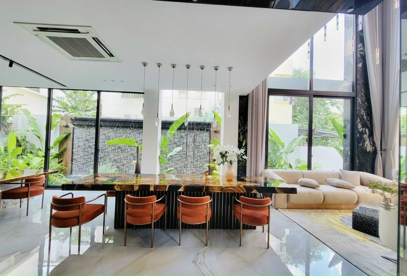 Bán biệt thự đơn lập Mỹ Hoàng Phú Mỹ Hưng, Q7. DT: 18x16,8m, nhà bao đẹp - 8242