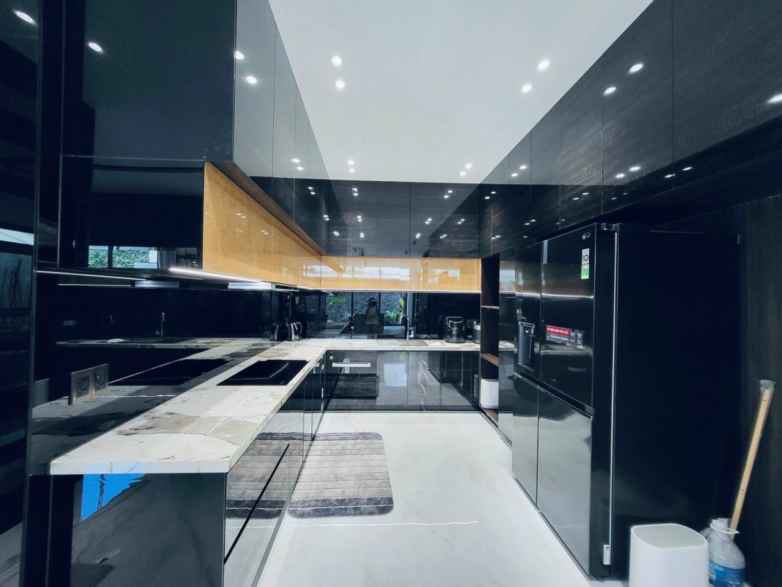 Bán biệt thự đơn lập Mỹ Hoàng Phú Mỹ Hưng, Q7. DT: 18x16,8m, nhà bao đẹp - 8245