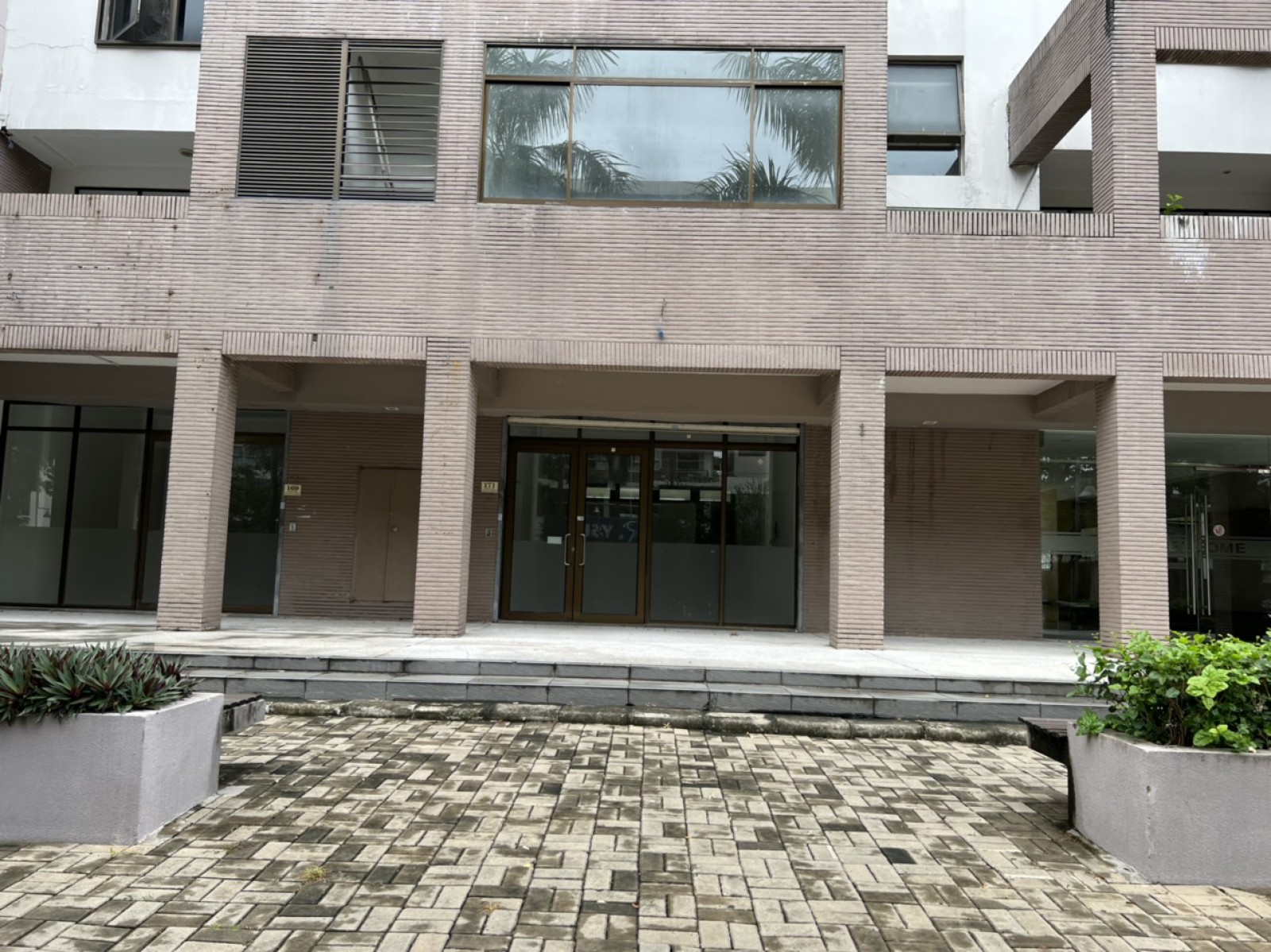 Bán shophouse tầng trệt góc đường lớn khu Panorama, Phú Mỹ Hưng