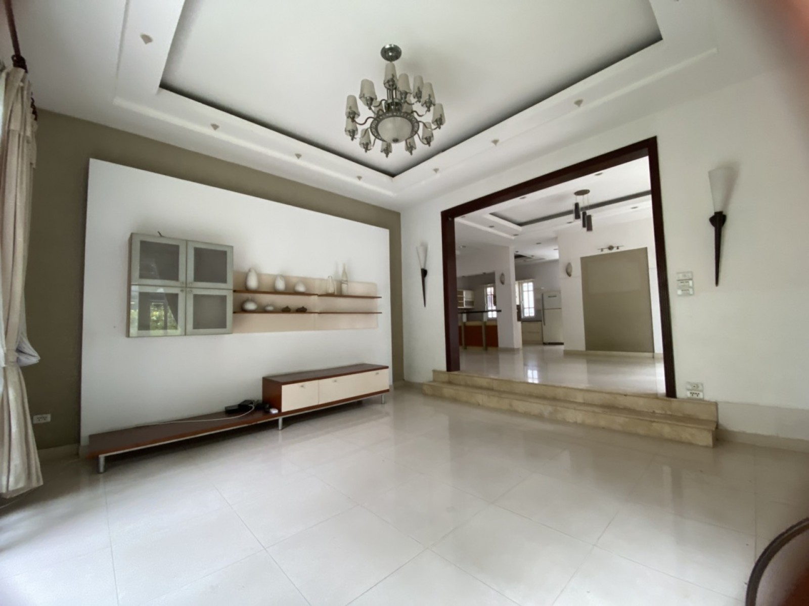 Cho thuê biệt thự đơn lập Phạm Thái Bường gần Cầu Ánh Sao, PMH, Q7. - 8677