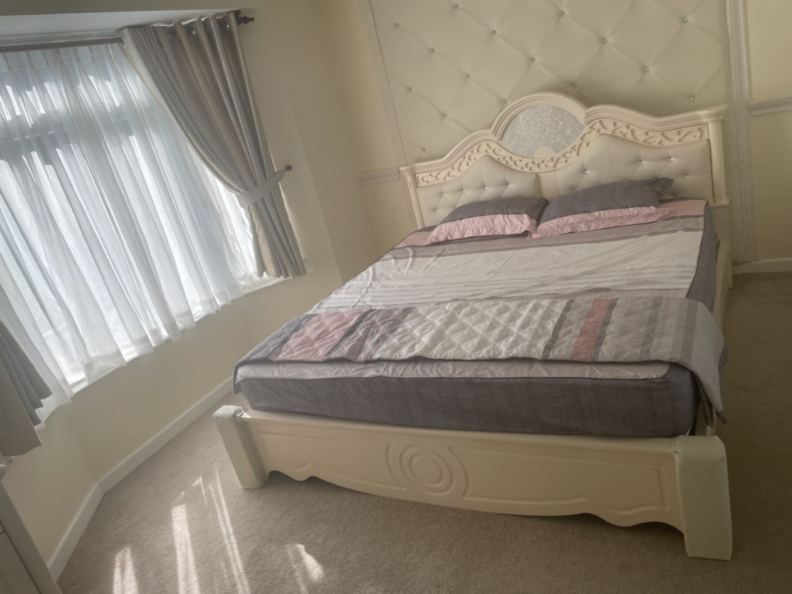 Cho thuê biệt thự căn góc Mỹ Giang 200m2, đường lớn, 4PN, full nội thất - 8740