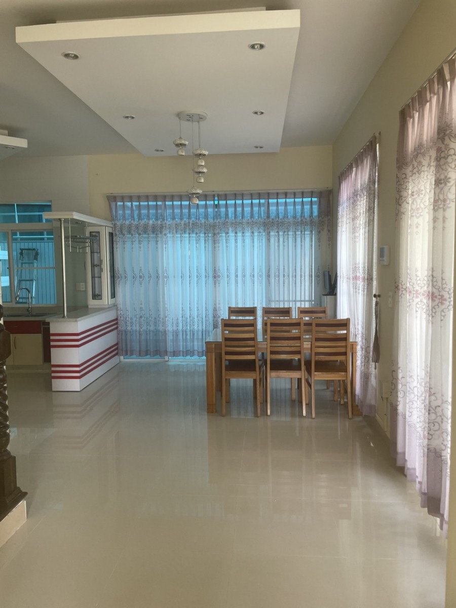 Cho thuê biệt thự căn góc Mỹ Giang 200m2, đường lớn, 4PN, full nội thất - 8737