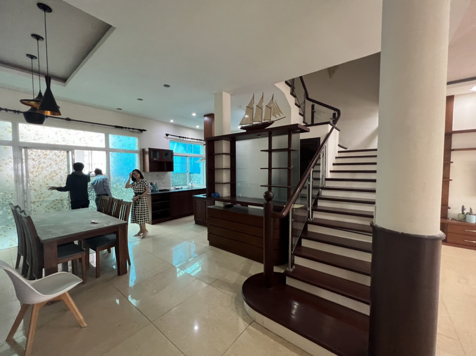 Cần cho thuê gấp biệt thự Hưng Thái, Phú Mỹ Hưng nhà đẹp giá chỉ 28 triệu - 8755