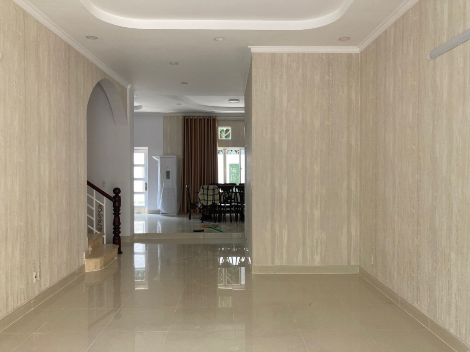 Cần cho thuê biệt thự Nam Thông 2, Phú Mỹ Hưng, Q7. Giá thuê: 40 triệu/tháng