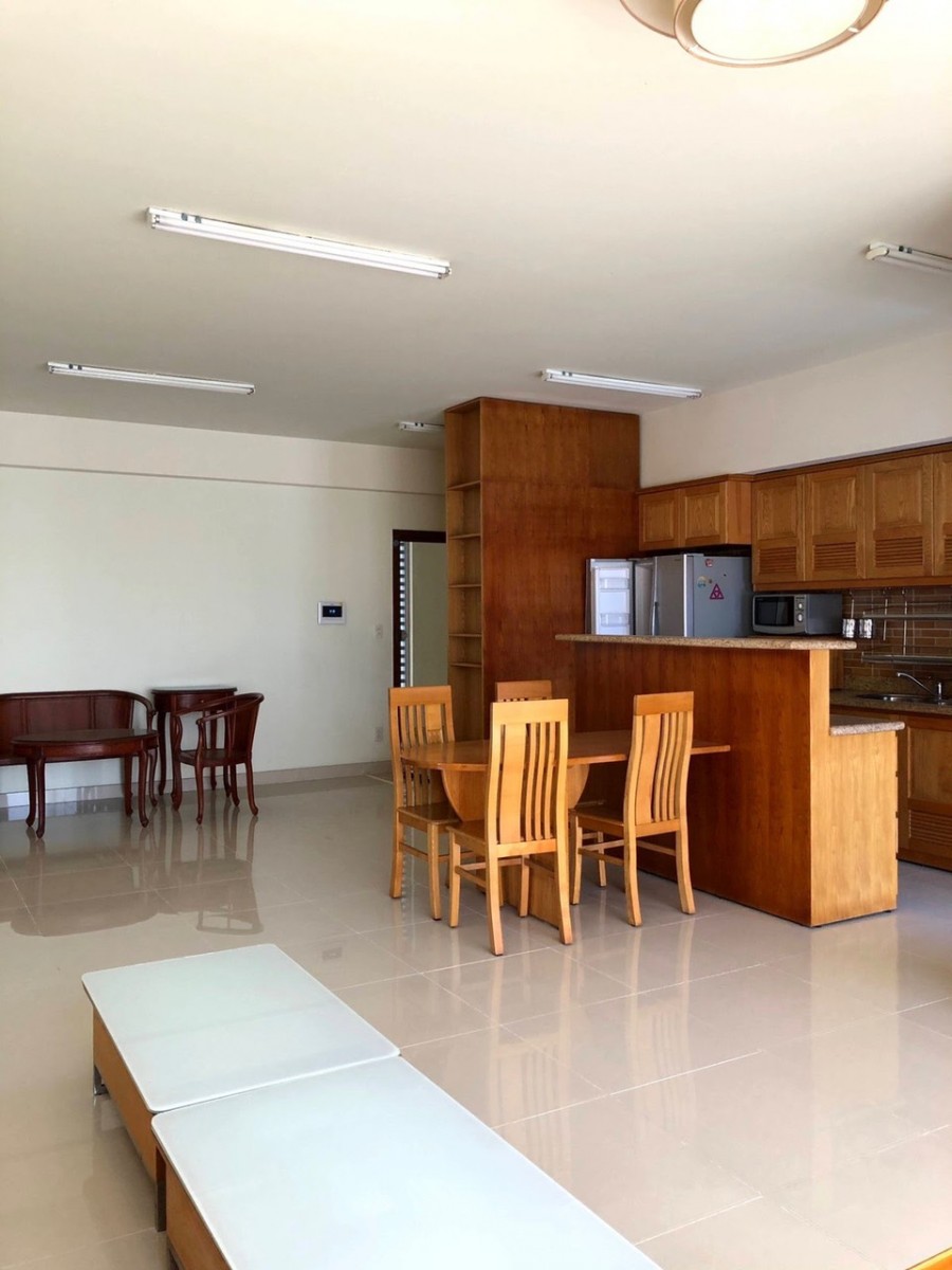 Cho thuê căn hộ Riverpark 1 Phú Mỹ Hưng DT 135m2 giá 35tr/tháng - 9039