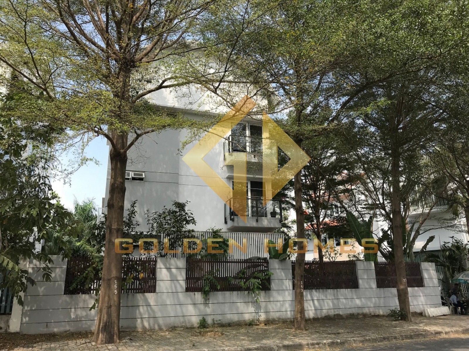 Bán Biệt thự tứ lập Mỹ Phú 2, mặt tiền đường G, Phú Mỹ Hưng, Quận 7 - 818