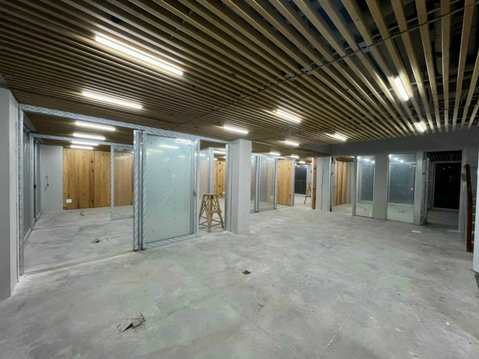 Cho thuê tòa Building Hưng Gia Phú Mỹ Hưng, Q7, vị trí đắc địa. 12x18m - 9234