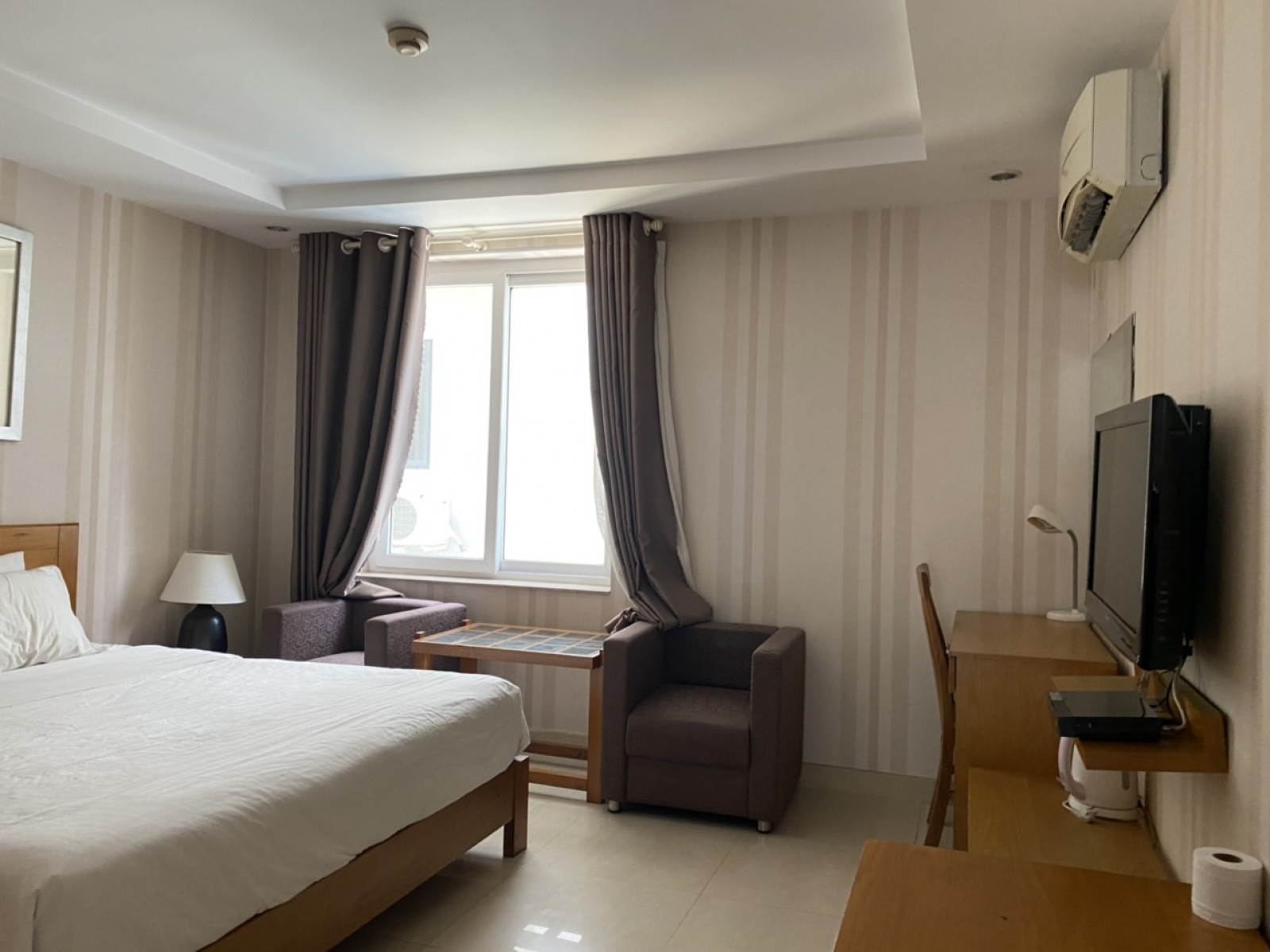 Cho thuê nhà phố Khách sạn Hưng Gia Hưng Phước Phú Mỹ Hưng, Quận 7 - 9247