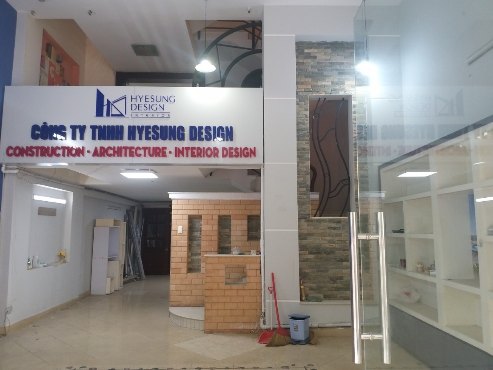 Cho thuê nhà phố Hưng Gia, Phú Mỹ Hưng, Q7, giá rẻ nhất chỉ 1800$/th - 9313