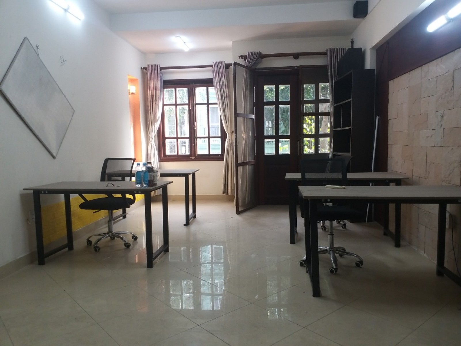 Cho thuê mặt bằng làm văn phòng Phú Mỹ Hưng, Quận 7
