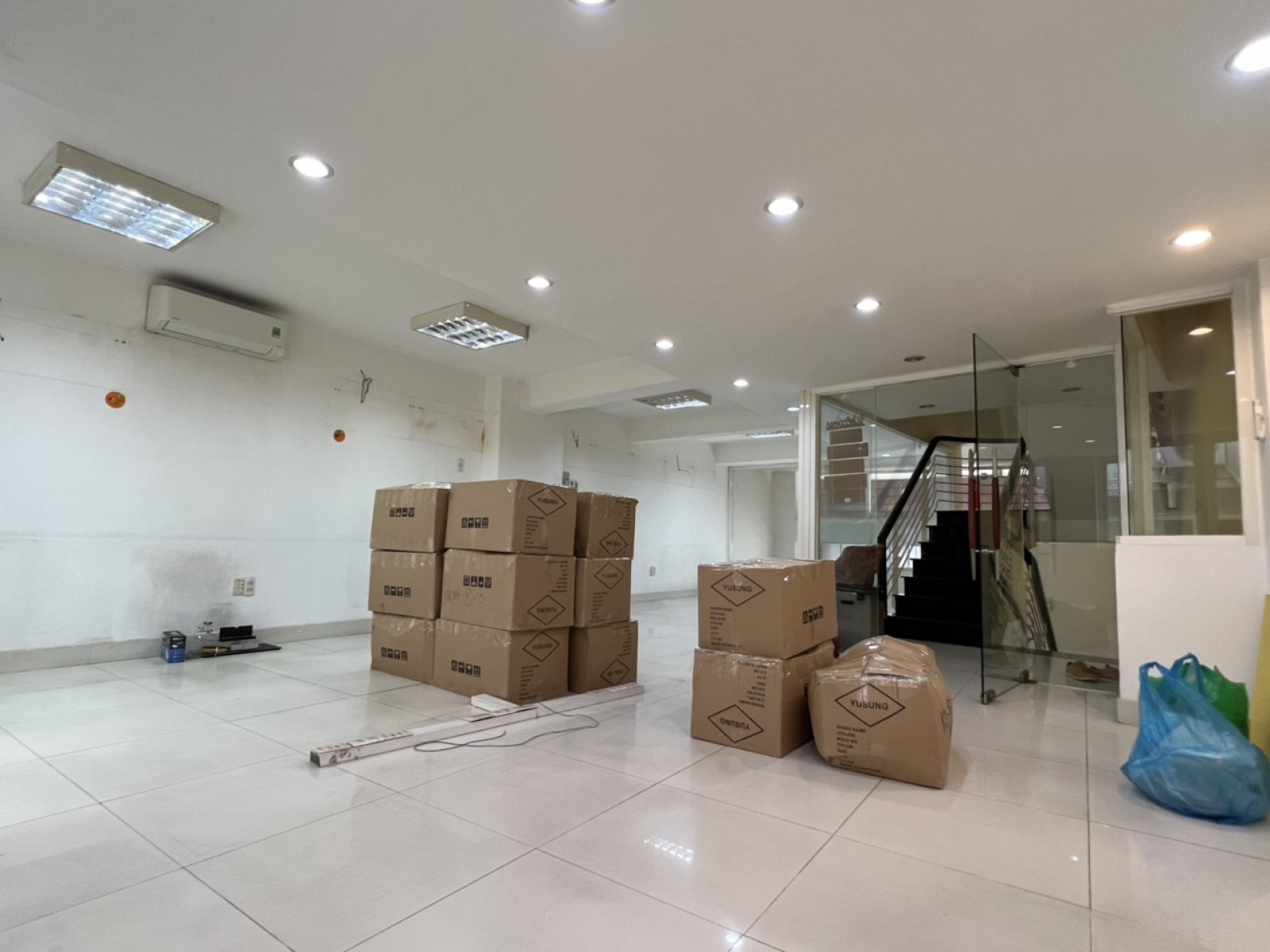 Cho thuê nhà phố khu Hưng Gia Hưng Phước, DT 6x18,5m 3,5 tấm giá 50 triệu - 9501
