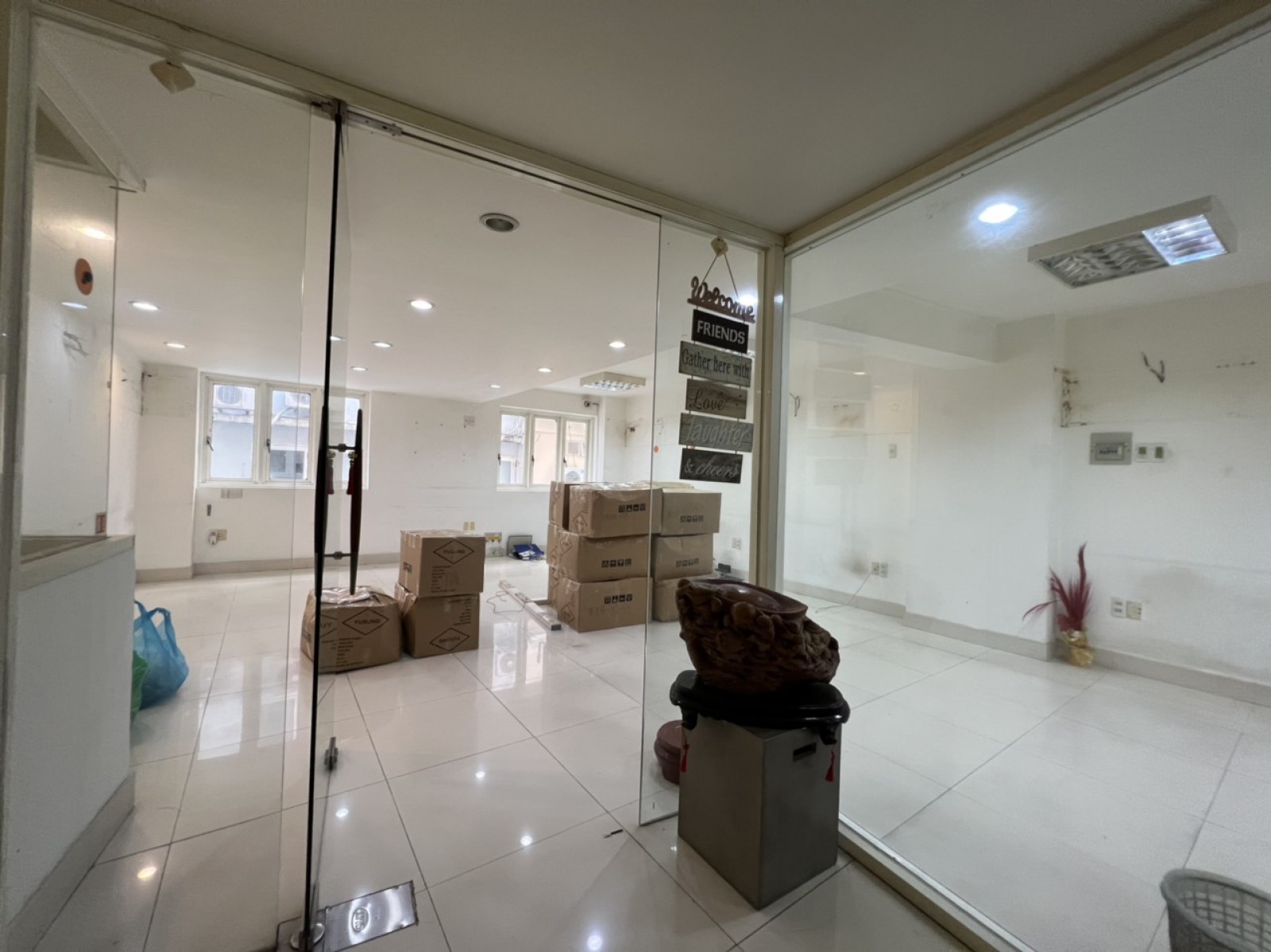 Cho thuê nhà phố nội khu Hưng Gia- PMH Q7, 1 trệt lửng 3 lầu giá 52 triệu/th - 9505