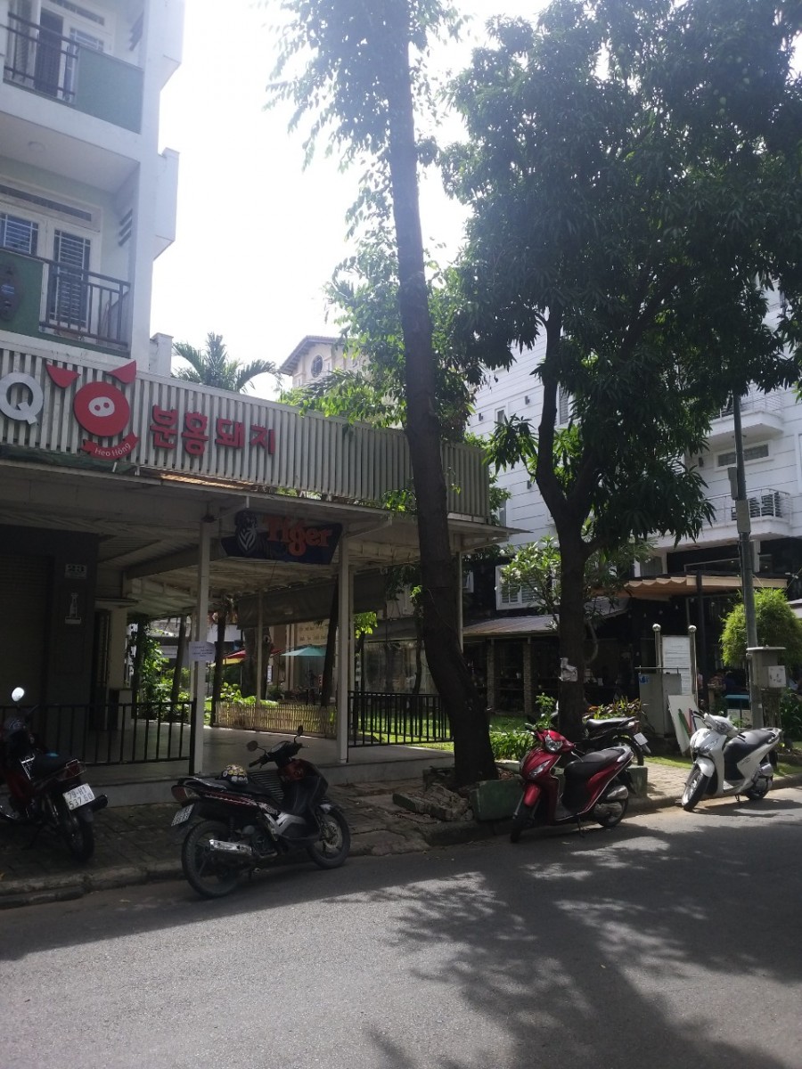 Cho thuê mặt bằng Hưng Gia góc công viên, Phú Mỹ Hưng, Quận 7, giá tốt - 9508