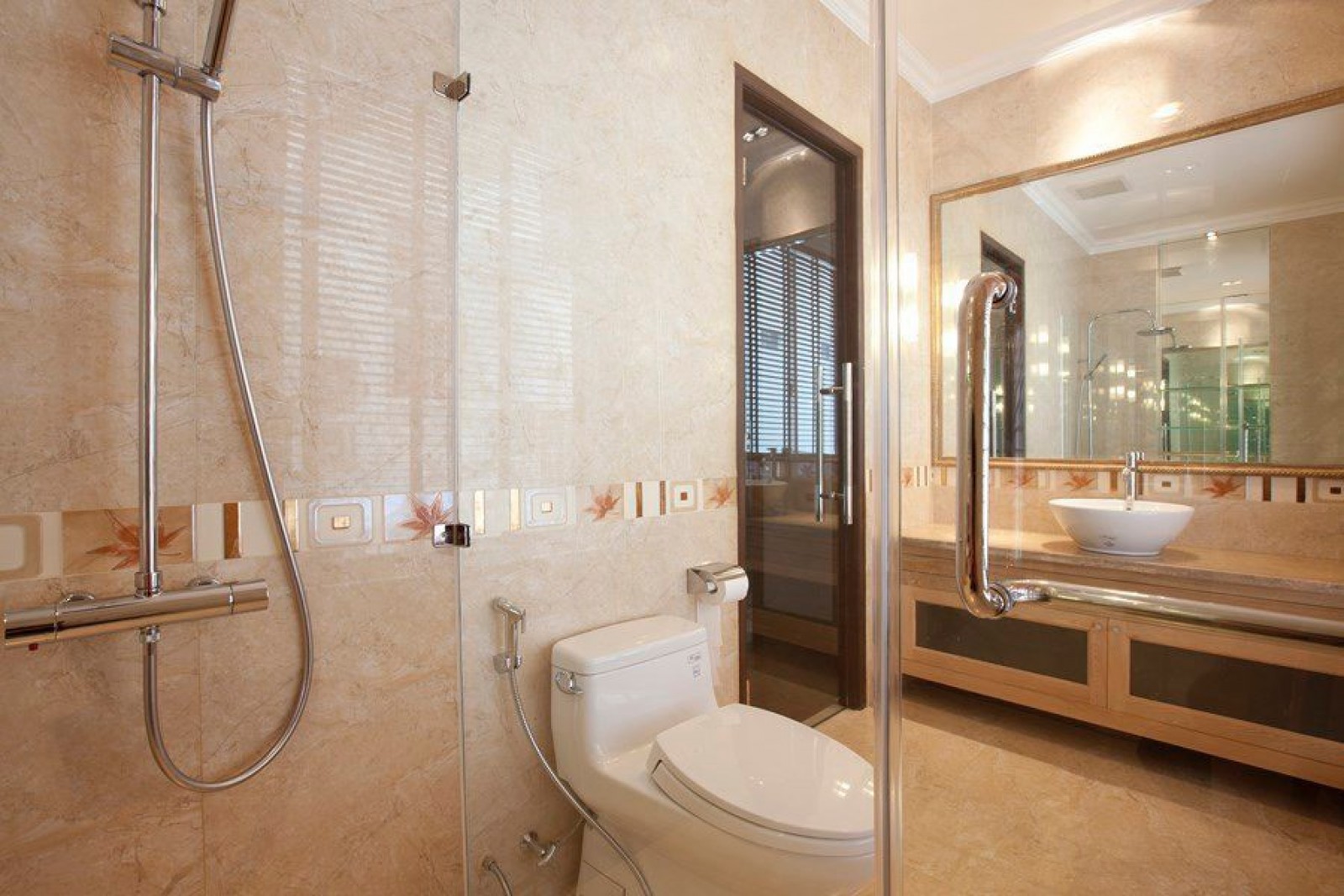 Cho thuê biệt thự Mỹ Toàn, Phú Mỹ Hưng, Q7. Gía 60 triệu - 9562