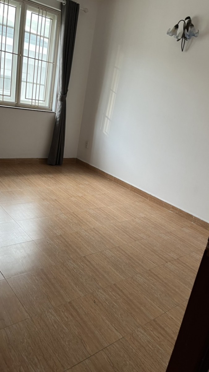 Cho thuê văn phòng tầng 1 khu nhà phố Hưng Gia đường lớn Phú Mỹ Hưng - 9588