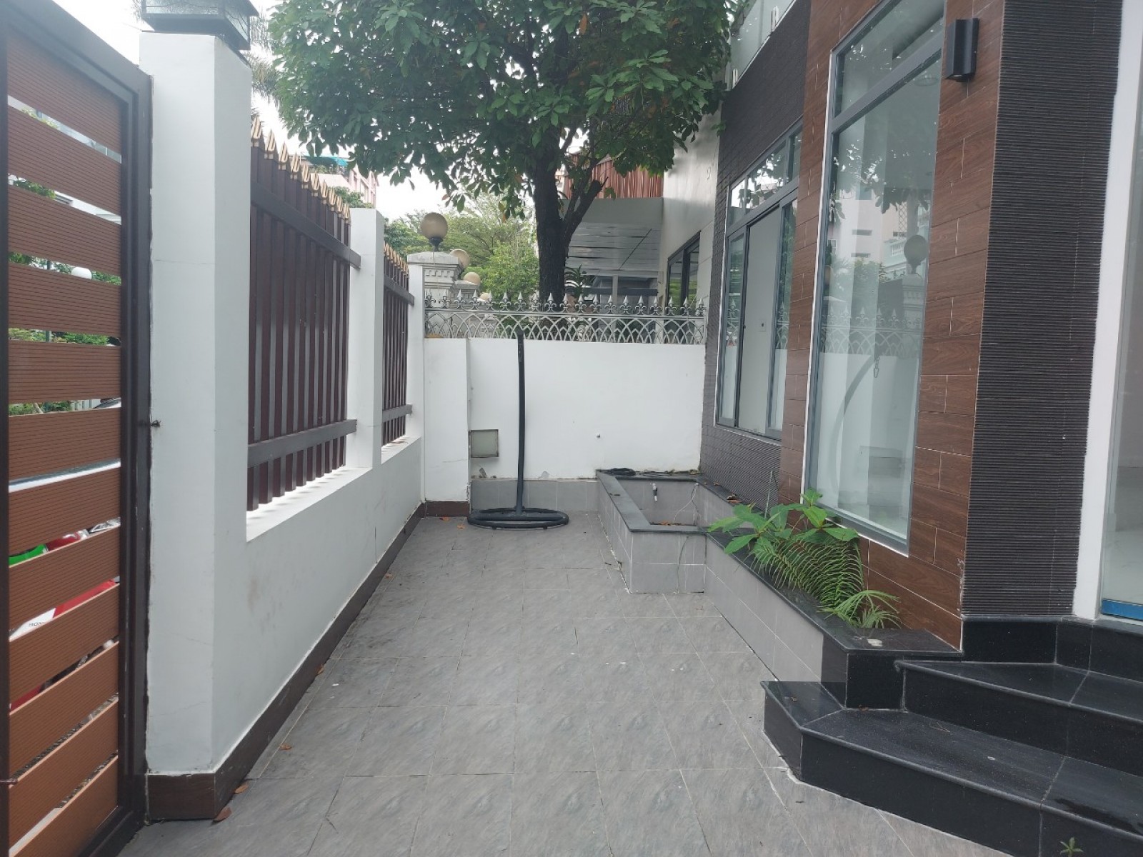 Cho Thuê Biệt Thự Song Lập Khu Mỹ Hưng nhà mới đẹp giá 50tr/tháng - 9633