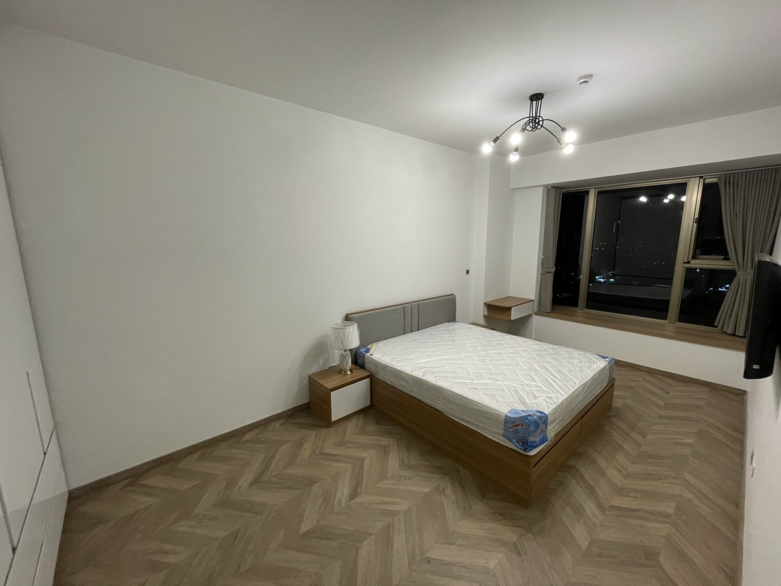 Cho thuê Midtown M7 3pn ,2wc nhà tone hiện tại giá 35 triệu - 9683