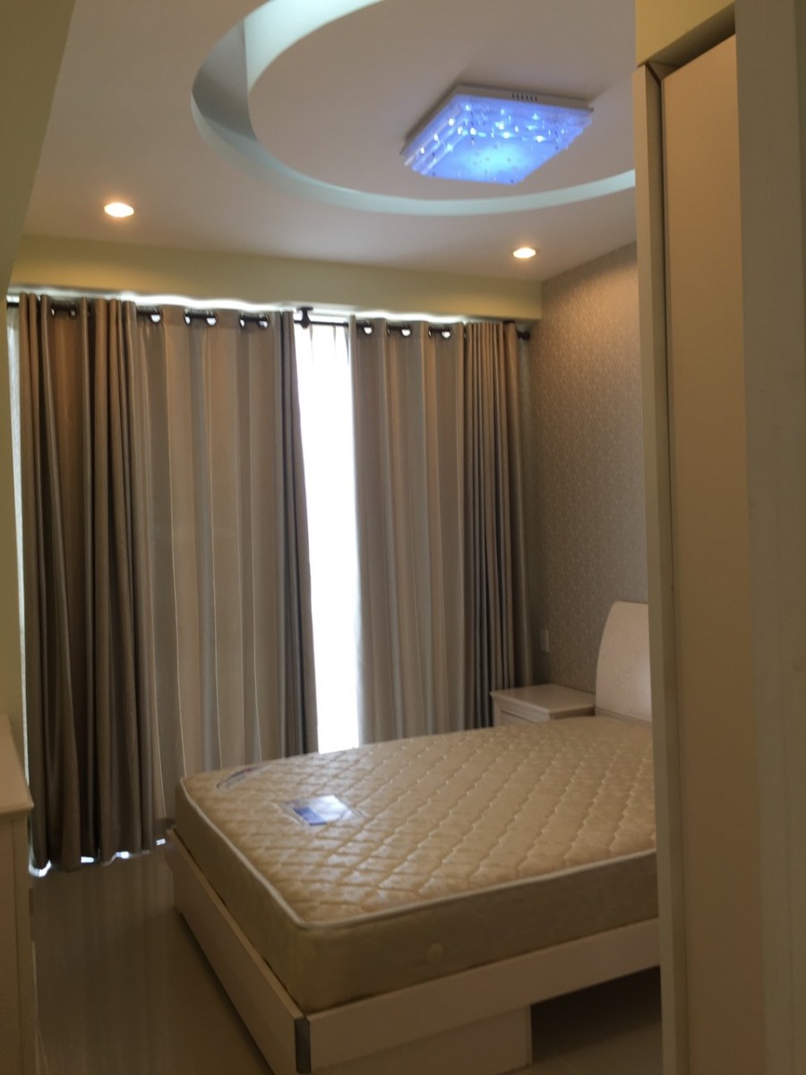 Cần bán căn hộ Riverpark Residence, PMH, Q7, DT: 134m2, giá tốt - 9737