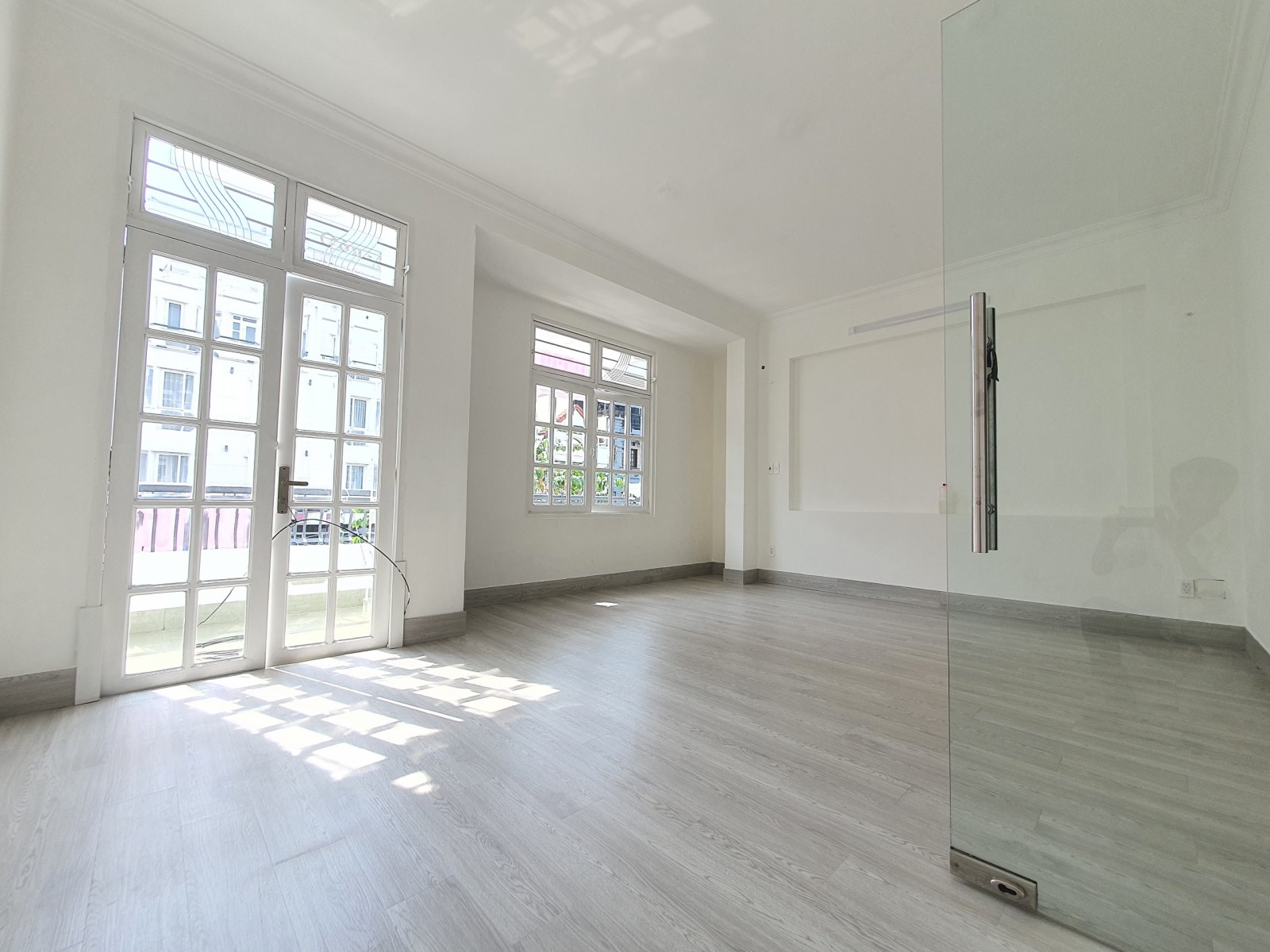 Cho thuê nhanh nhà phố kinh doanh có thang máy Phú Mỹ Hưng Q7 giá rẻ cận Tết - 9774
