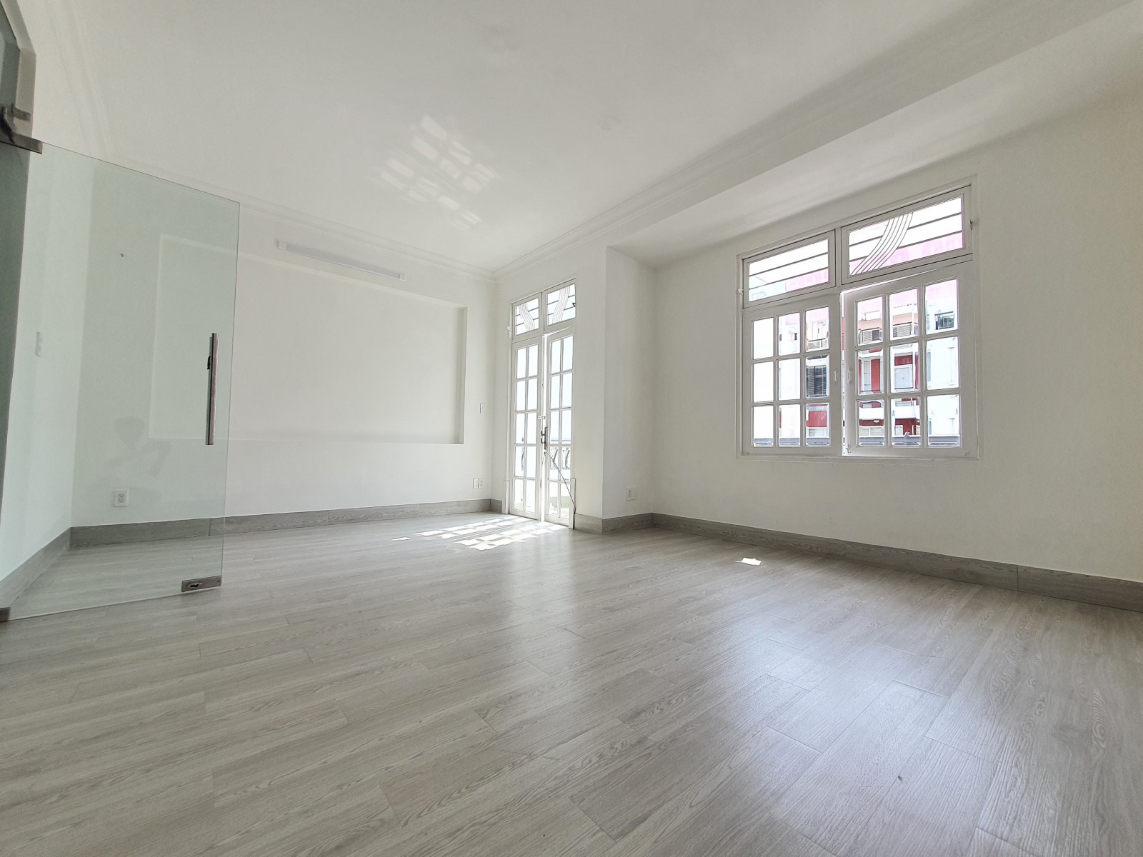 Cho thuê nhanh nhà phố kinh doanh có thang máy Phú Mỹ Hưng Q7 giá rẻ cận Tết - 9775
