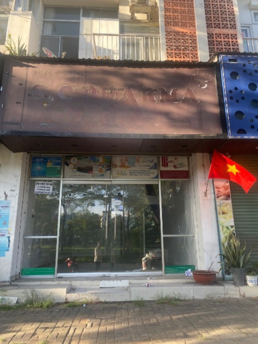 Cho thuê shop Hưng Vượng 1 MT Nguyễn Văn Linh, 90m2, giá 28 triệu/tháng. LH: 0946972730 Tân.