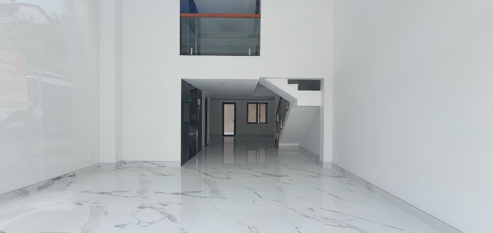 Cho thuê nhà phố Hưng Gia Đường Phan Khiêm Ích, Phú Mỹ Hưng, có Thang Máy. LH: 0946972730 Tân - 9852