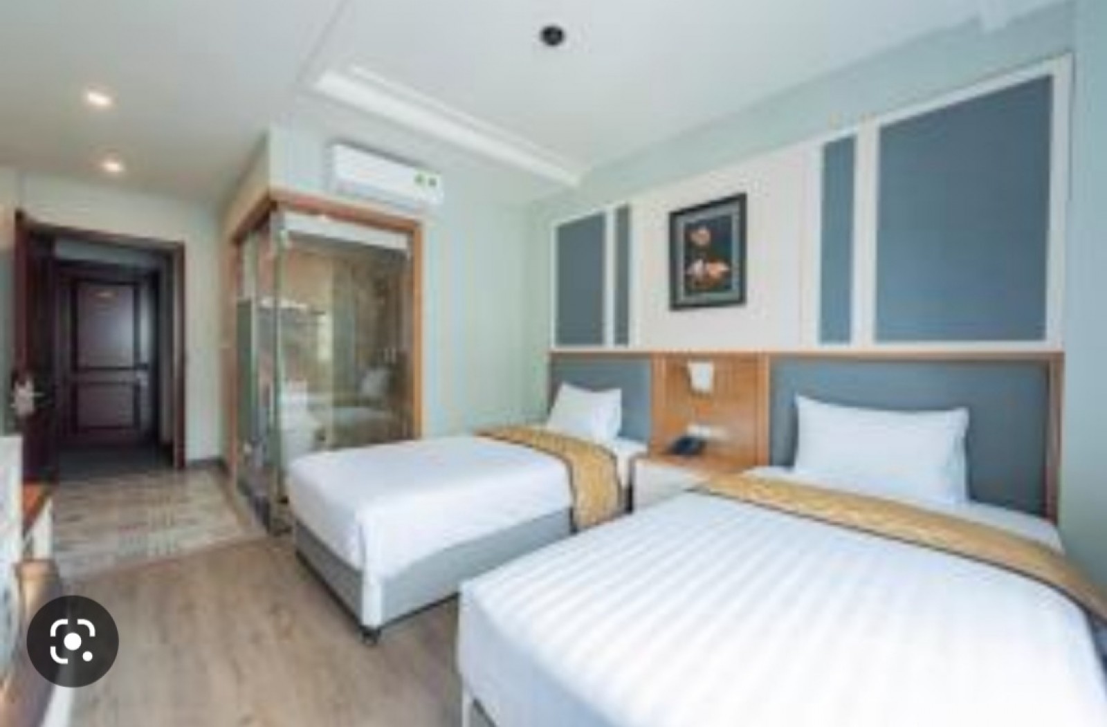 Cho thuê khách sạn 44 phòng, DTSD hơn 2000m2 VIP nhất Phú Mỹ Hưng. LH: 0946972730 A Tân. - 9902
