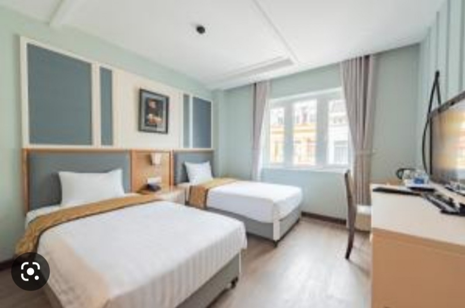 Cho thuê khách sạn 44 phòng, DTSD hơn 2000m2 VIP nhất Phú Mỹ Hưng. LH: 0946972730 A Tân. - 9901