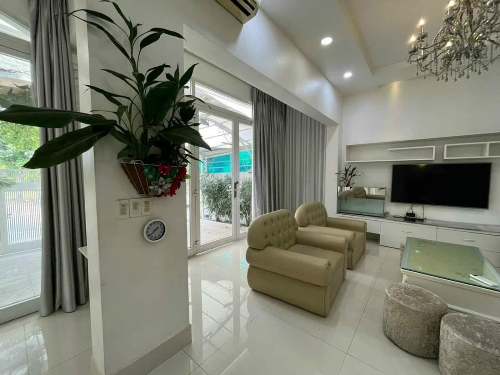 Cho thuê gấp Biệt thự Mỹ Giang 1, Phú Mỹ Hưng, Nhà đẹp đầy đủ nội thất