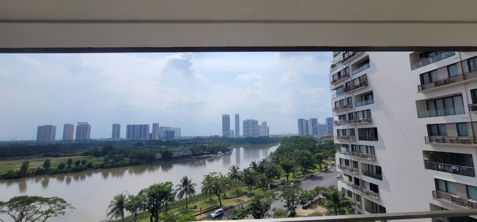 Cho thuê Panorama,View sông, lầu cao DT 146m2 giá 28tr/th, Phú Mỹ Hưng, Quận 7 - 9931