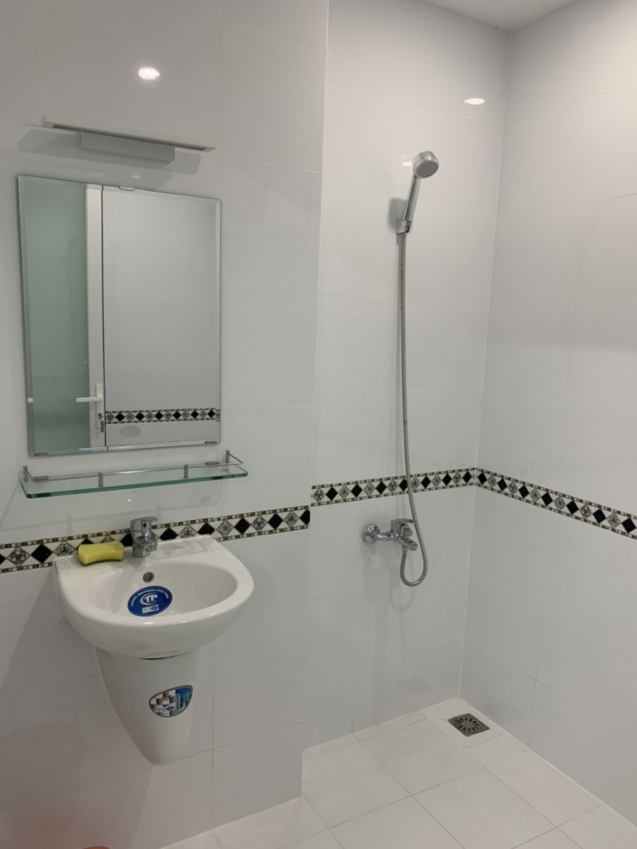 Cho thuê Căn shop Midtown M7 (tầng 3) Phú Mỹ Hưng, giá 16 triệu - 9989