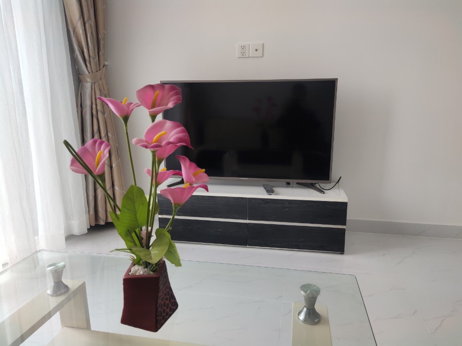 Căn shop Midtown M8 (tầng 3) Phú Mỹ Hưng, Q7. 2PN, giá 25 triệu/tháng - 9994