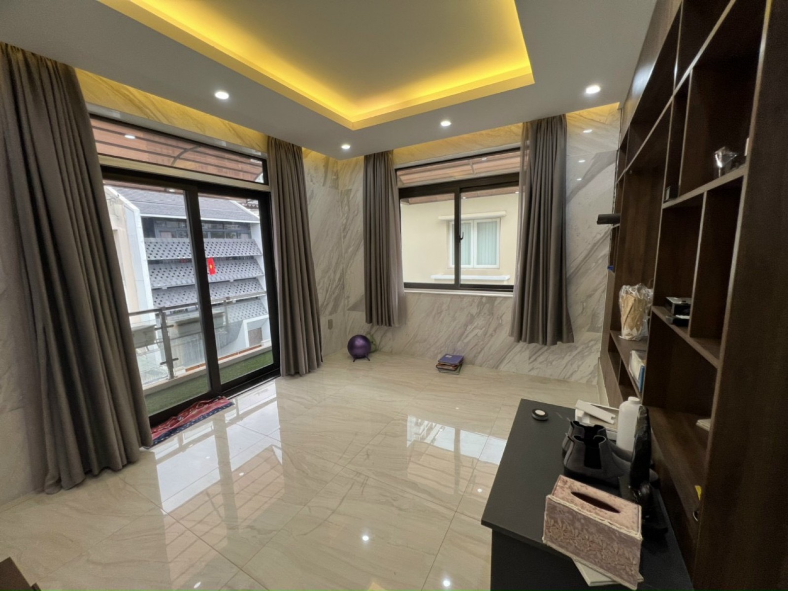 Cho thuê biệt thự có hồ bơi tại Phú Mỹ Hưng quận 7. giá chỉ 70 triệu - 10035