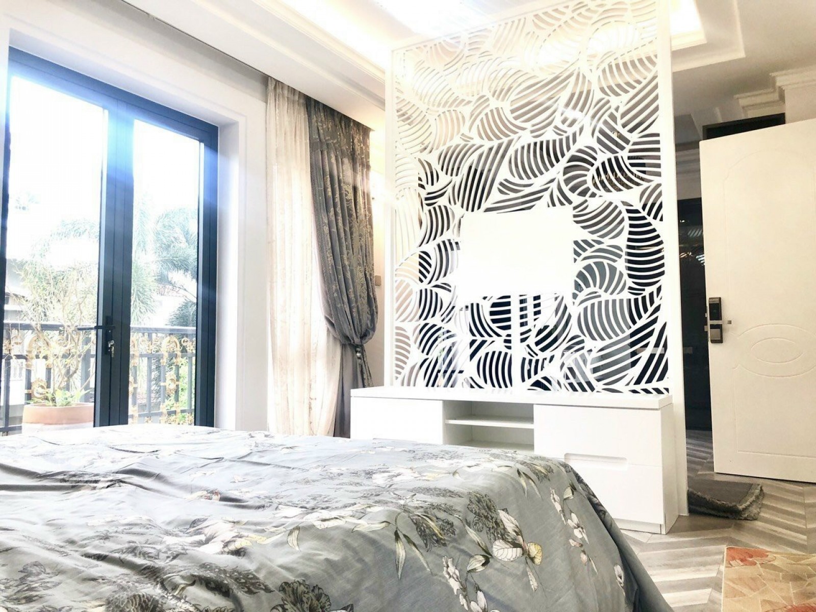 Cho thuê Villa tại Phú Mỹ Hưng có 6PN, 7WC, có hồ bơi, full nội thất cao cấp - 10049
