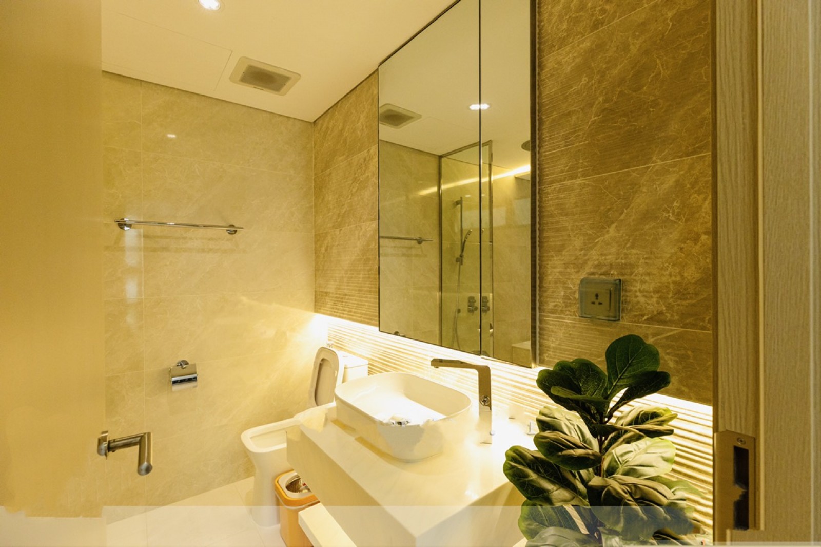 Cho thuê Ascentia Phú Mỹ Hưng 2PN nhà mới chỉ 1100$ - 10074